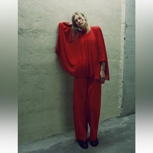 Zara LOW RISE PANTS LIMITED EDITION. Red. Size XS. New with Tags.